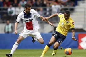  奎维利鲁昂团队协作佳，整体足球展现凝聚力