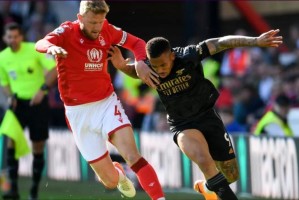  诺丁汉森林绝杀狼队，吉布斯-怀特第94分钟完成救赎时刻  